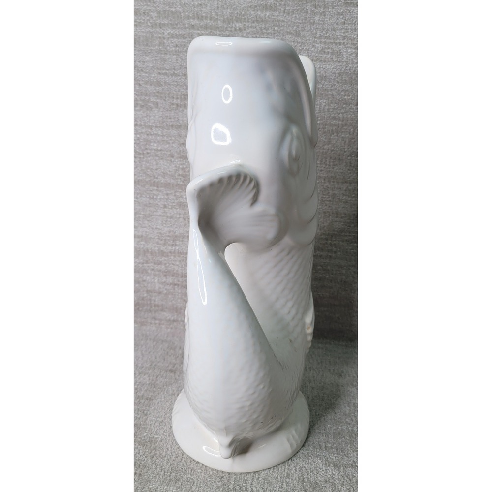 Dartmouth Pottery Bermuda White Gluggle Jug Fish Gurgling Pitcher 9 1/2" Vase - Picture 3 of 8